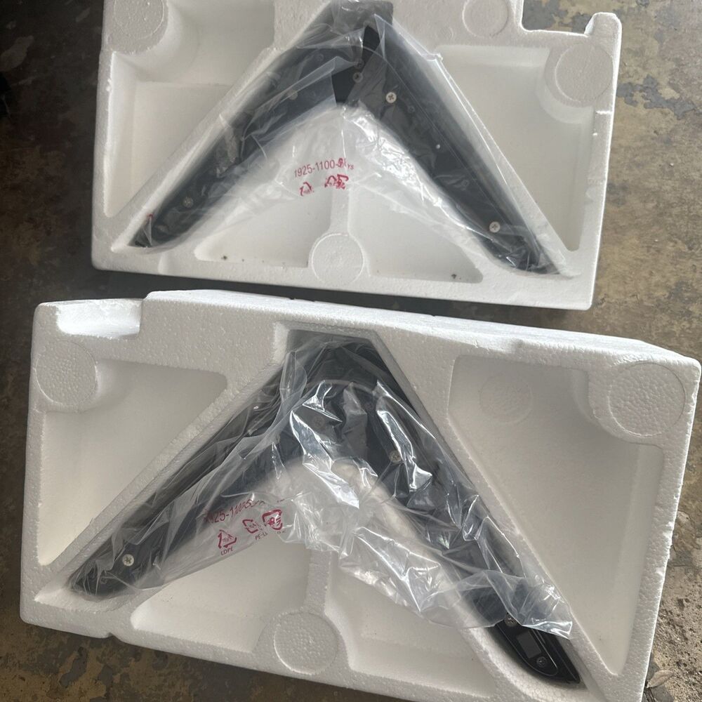 Sharp LC-55UB30U Stand Legs / NO SCREWS 1813-0402-3011 ,  1813-0403-2020